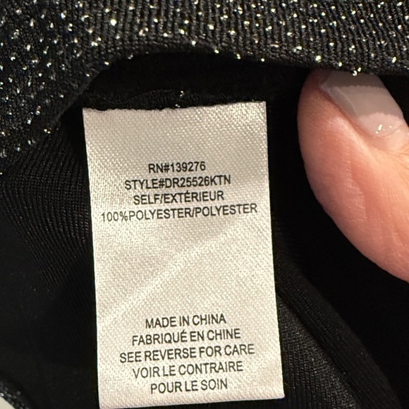 NWT DR2 Black and Gold Shimmer Top sz xl - Picture 5 of 5